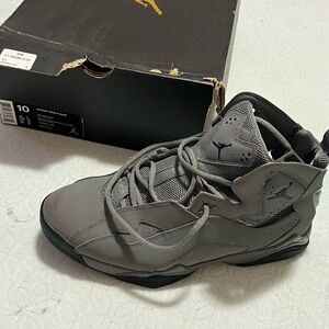 Grey Nike jordans men’s size 10
